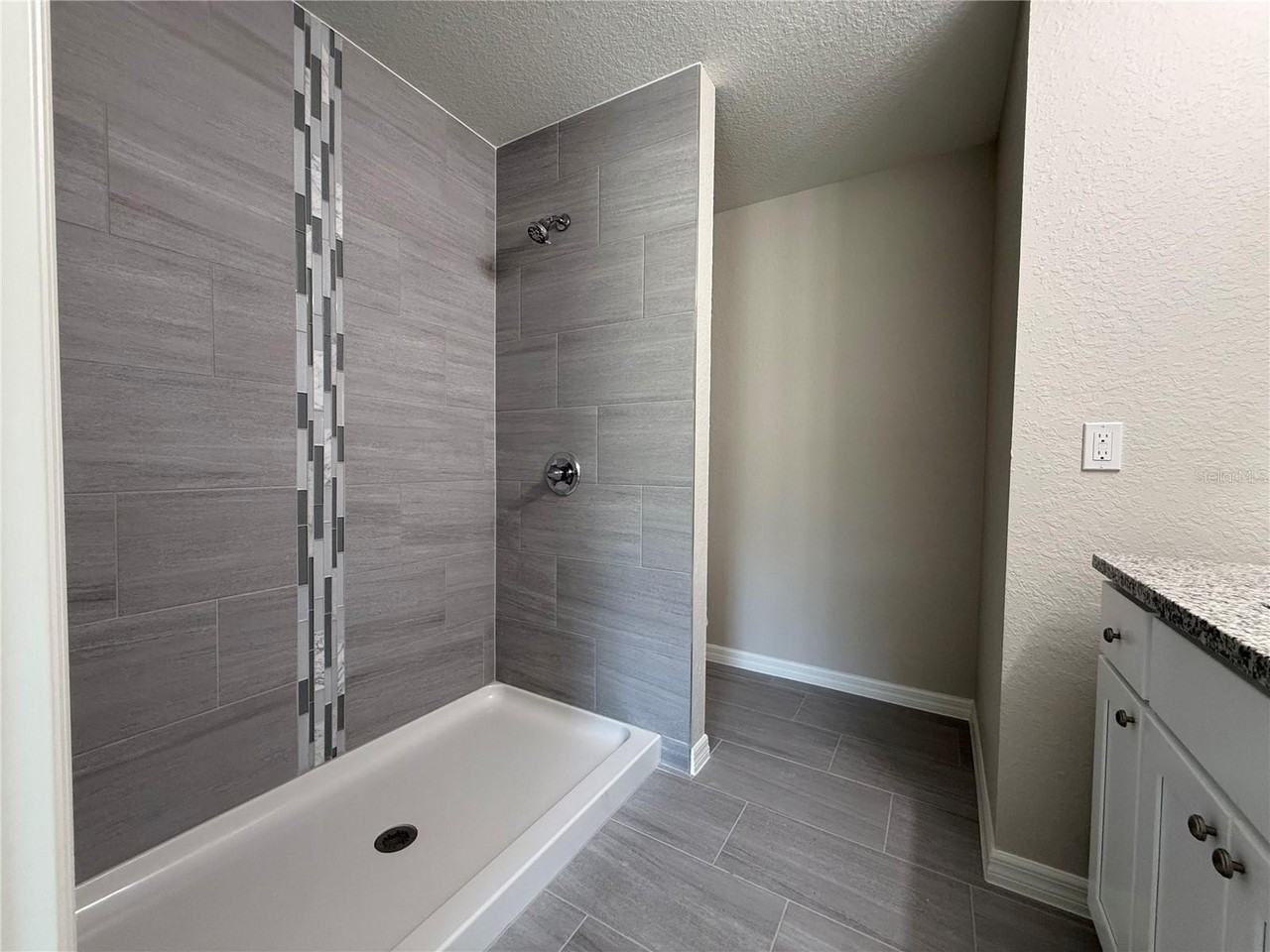 6901 Se 123rd Pl - Photo 7 of 16