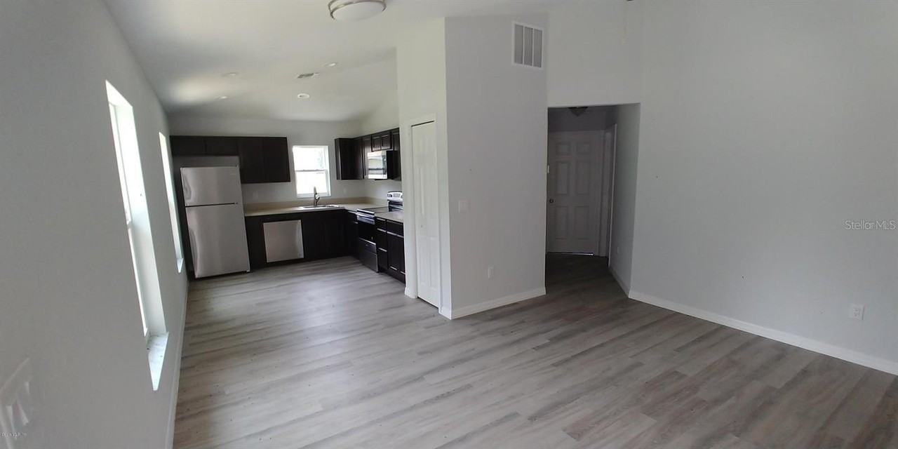 3270 Sw 144th Ave - Photo 2 of 7