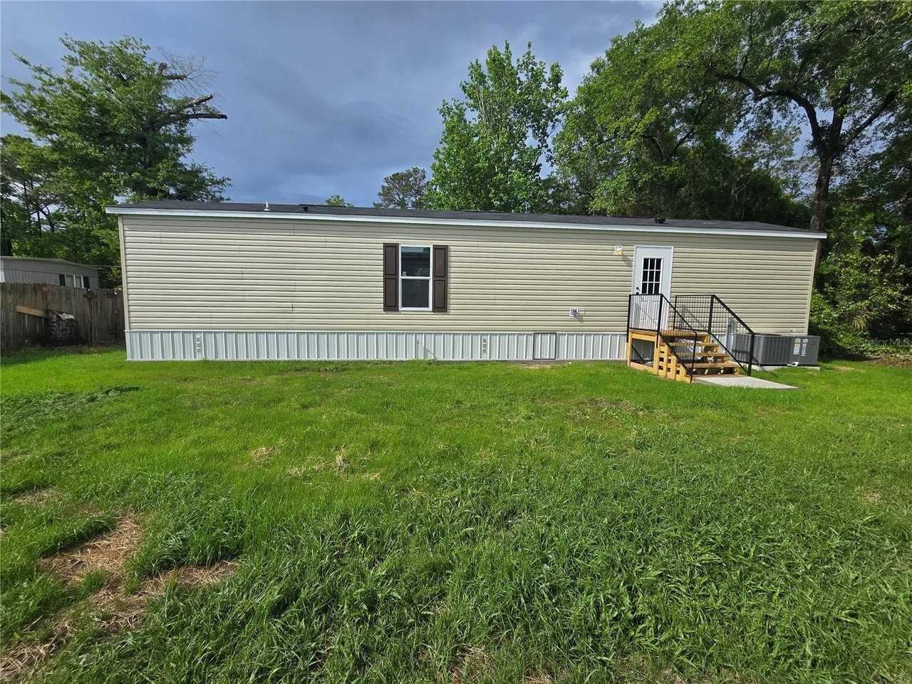 24048 Ermine Rd - Photo 4 of 20