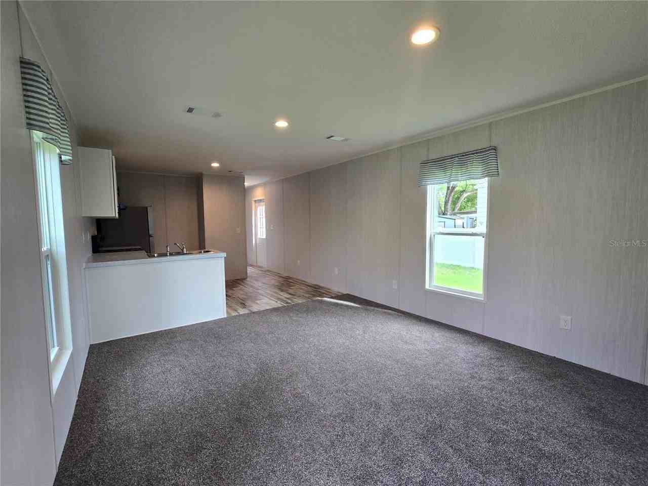 24048 Ermine Rd - Photo 5 of 20