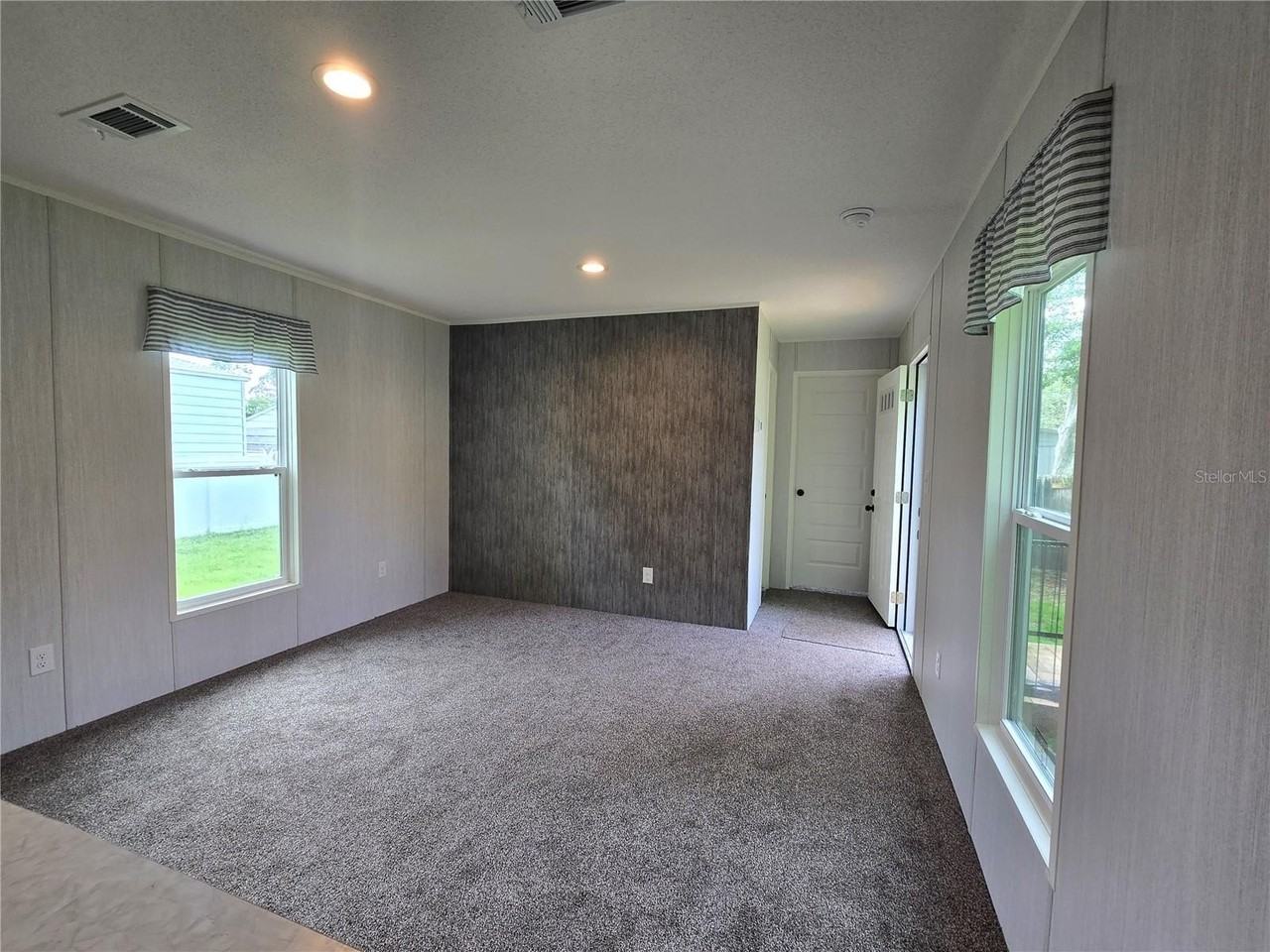 24048 Ermine Rd - Photo 6 of 20