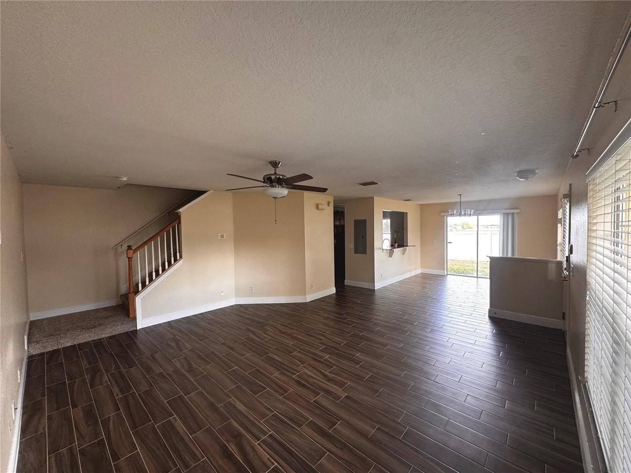 3460 Castle Stone Ct - Photo 5 of 27