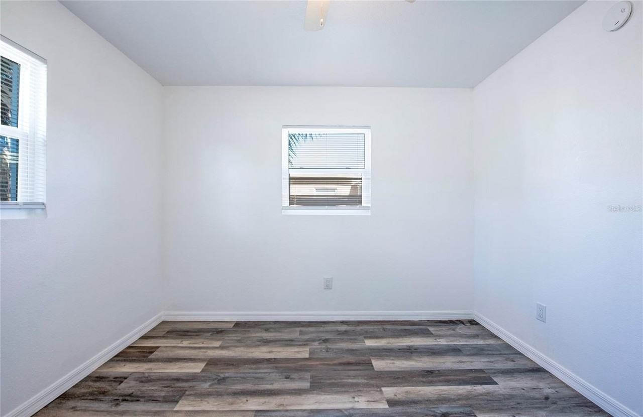 717 E Gulf Blvd #1 - Photo 4 of 50