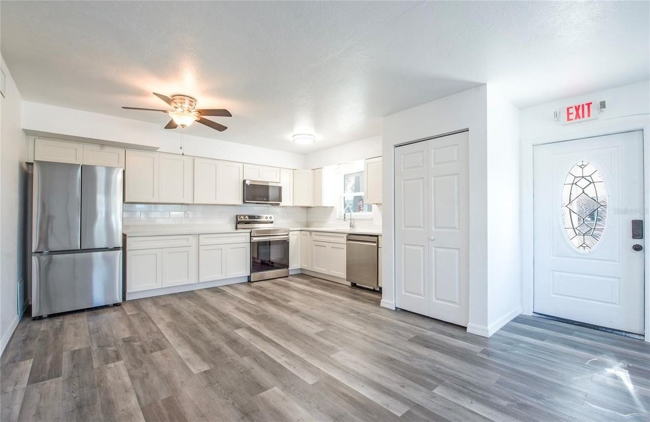 717 E Gulf Blvd #1 - Photo 7 of 50