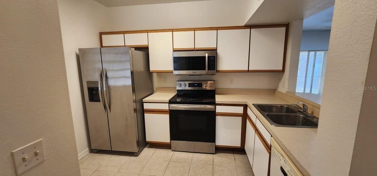 6014 Portsdale Pl #102 - Photo 6 of 28