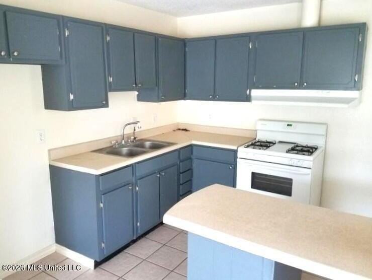 7105 Melrose Dr - Photo 3 of 9