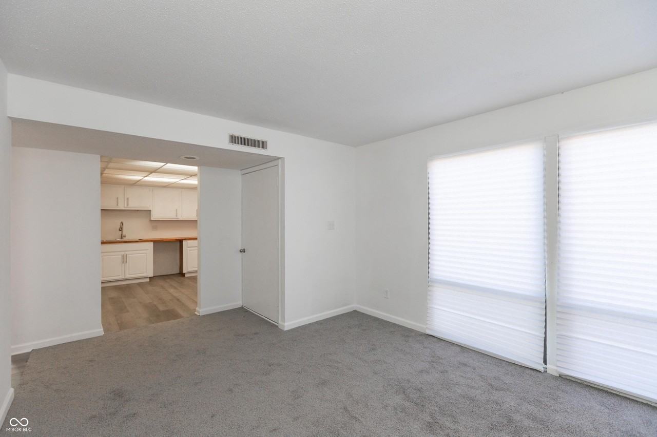 2249 Silver Maple Ct - Photo 6 of 25