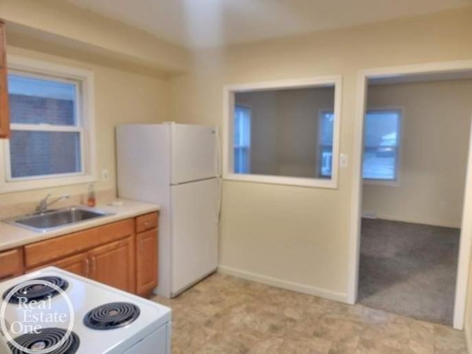 21116 Cyman Ave - Photo 6 of 12