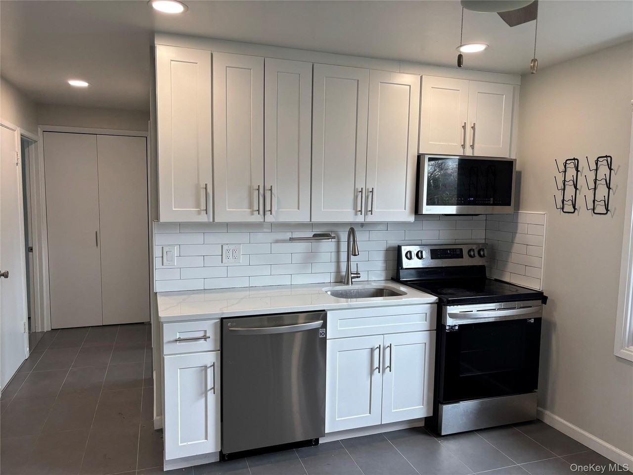 55 Acre Ln - Photo 3 of 13