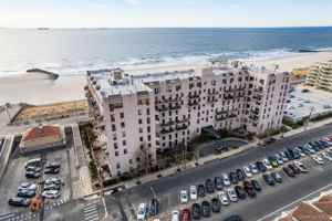 featured image of 100 W Broadway #7F