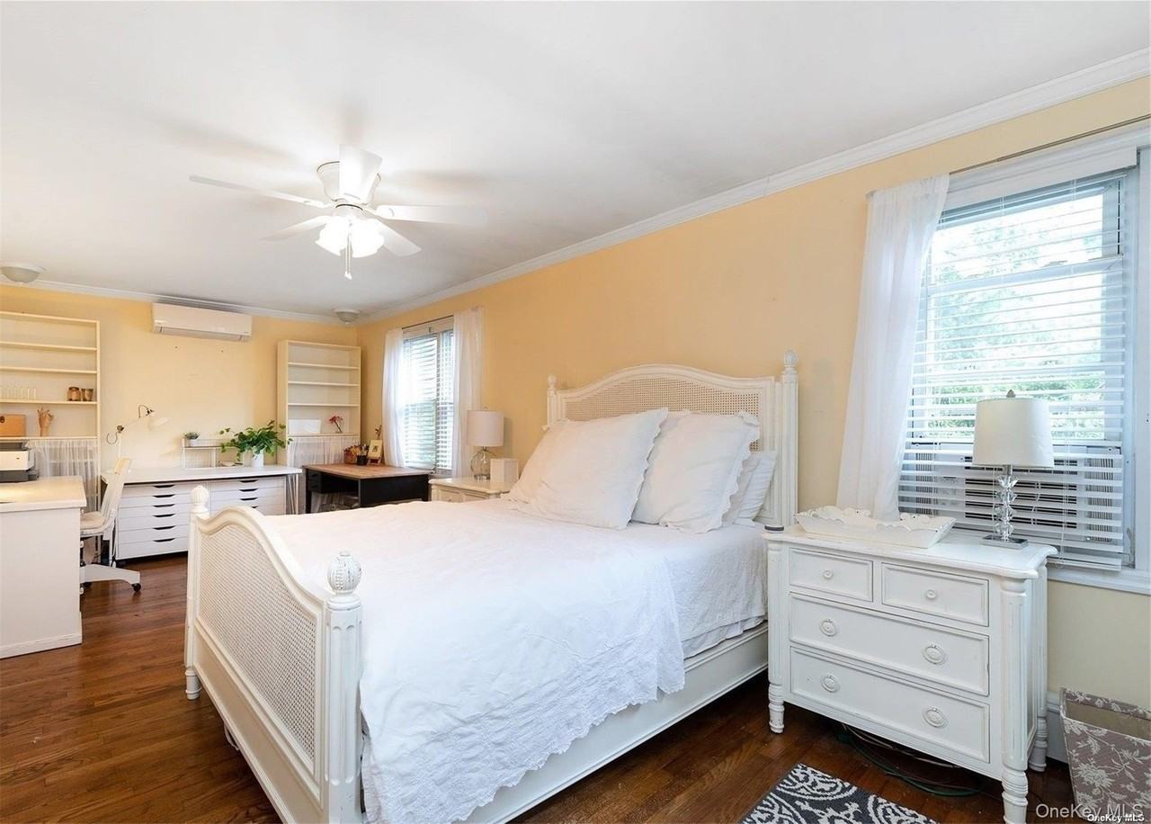 1 Motts Ln - Photo 2 of 6