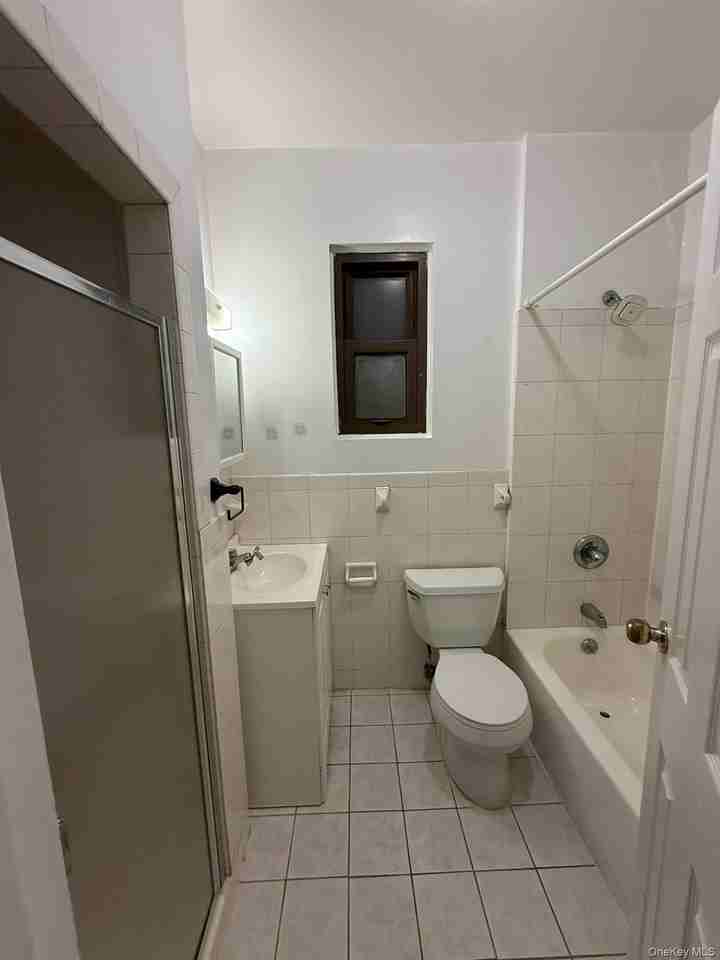 18937 37th Ave Apt 2 - Photo 2 of 8