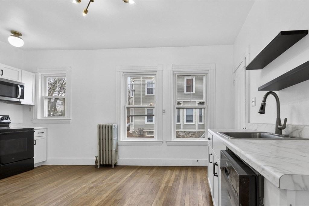 168 Elliot St Unit 1 - Photo 4 of 15