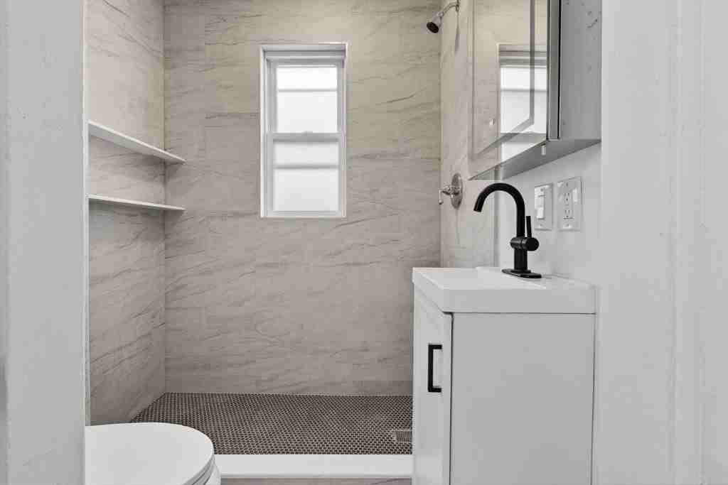 168 Elliot St Unit 1 - Photo 5 of 15