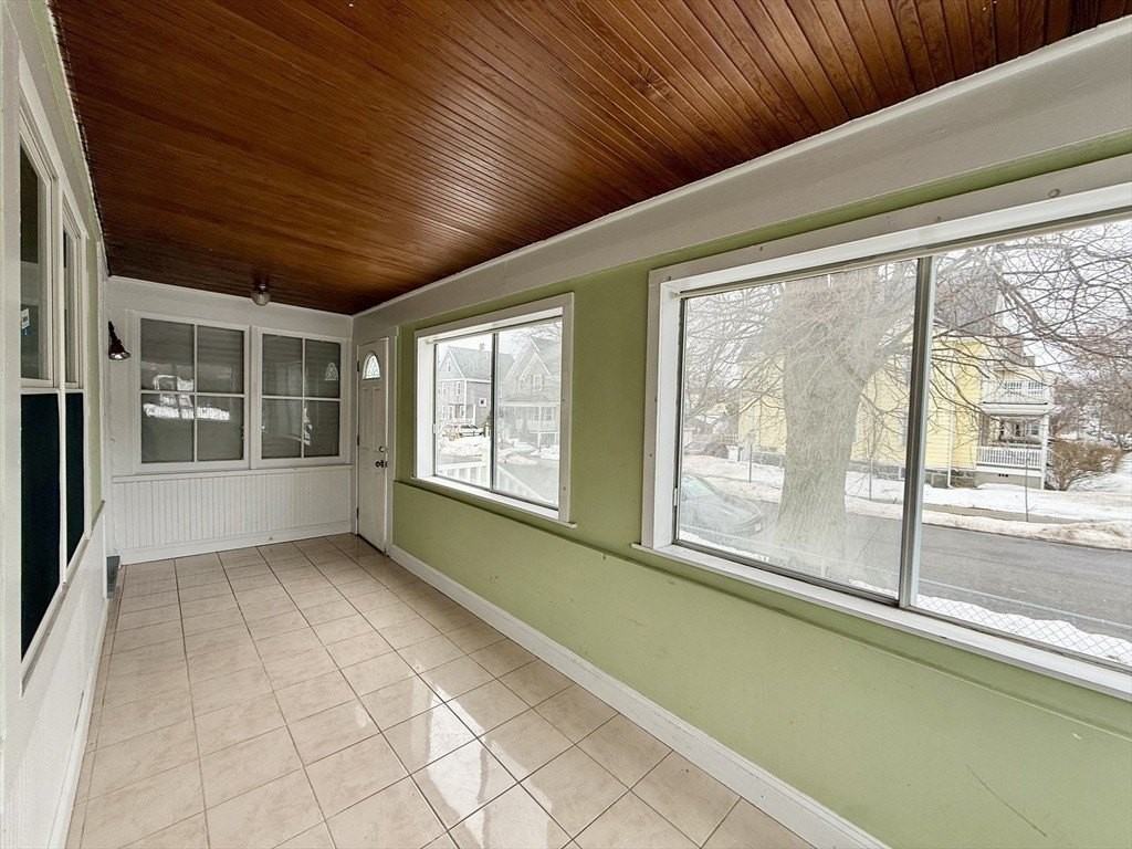 113-115 Elmwood Ave Unit 115 - Photo 4 of 7