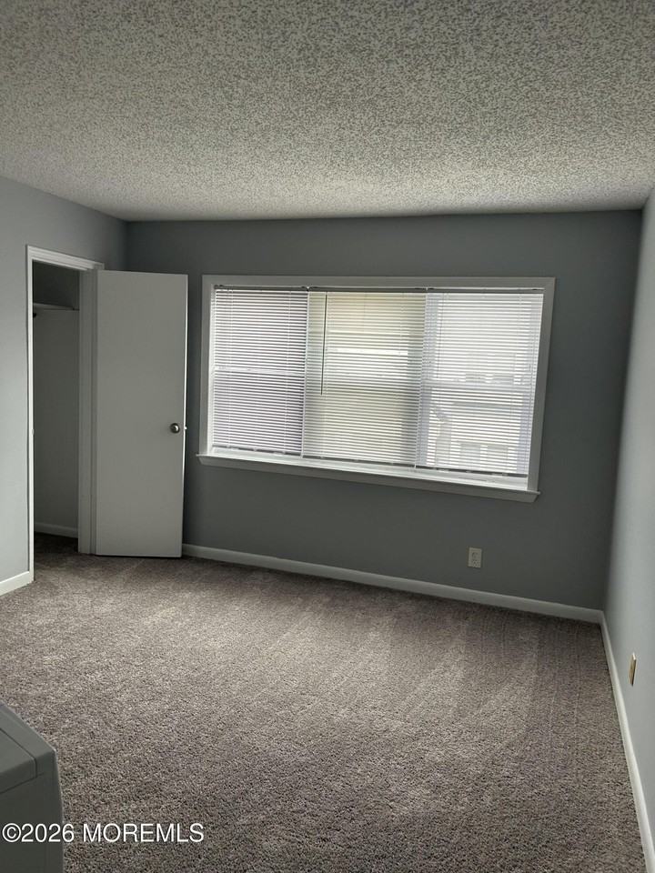 661 Ocean Ave #31 - Photo 6 of 10