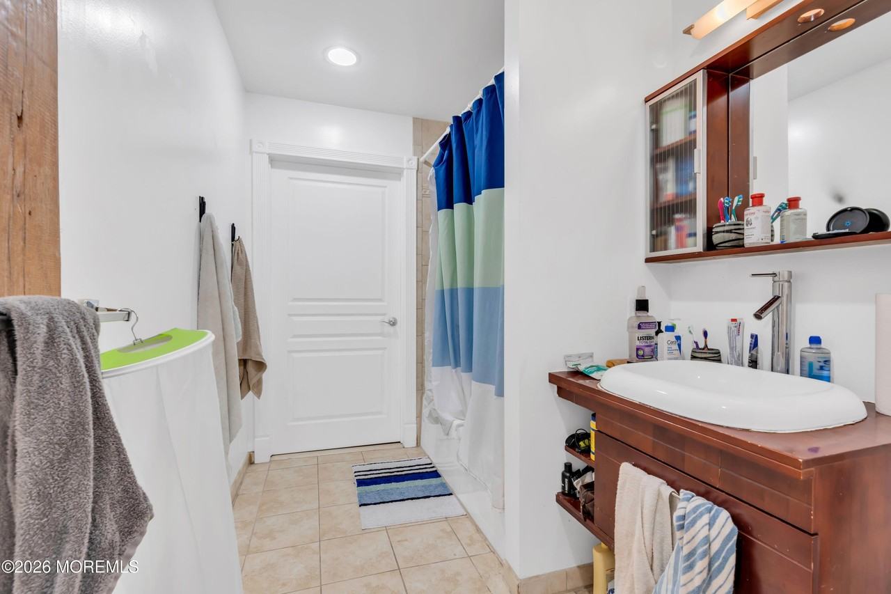300 Emory St #403 - Photo 6 of 7