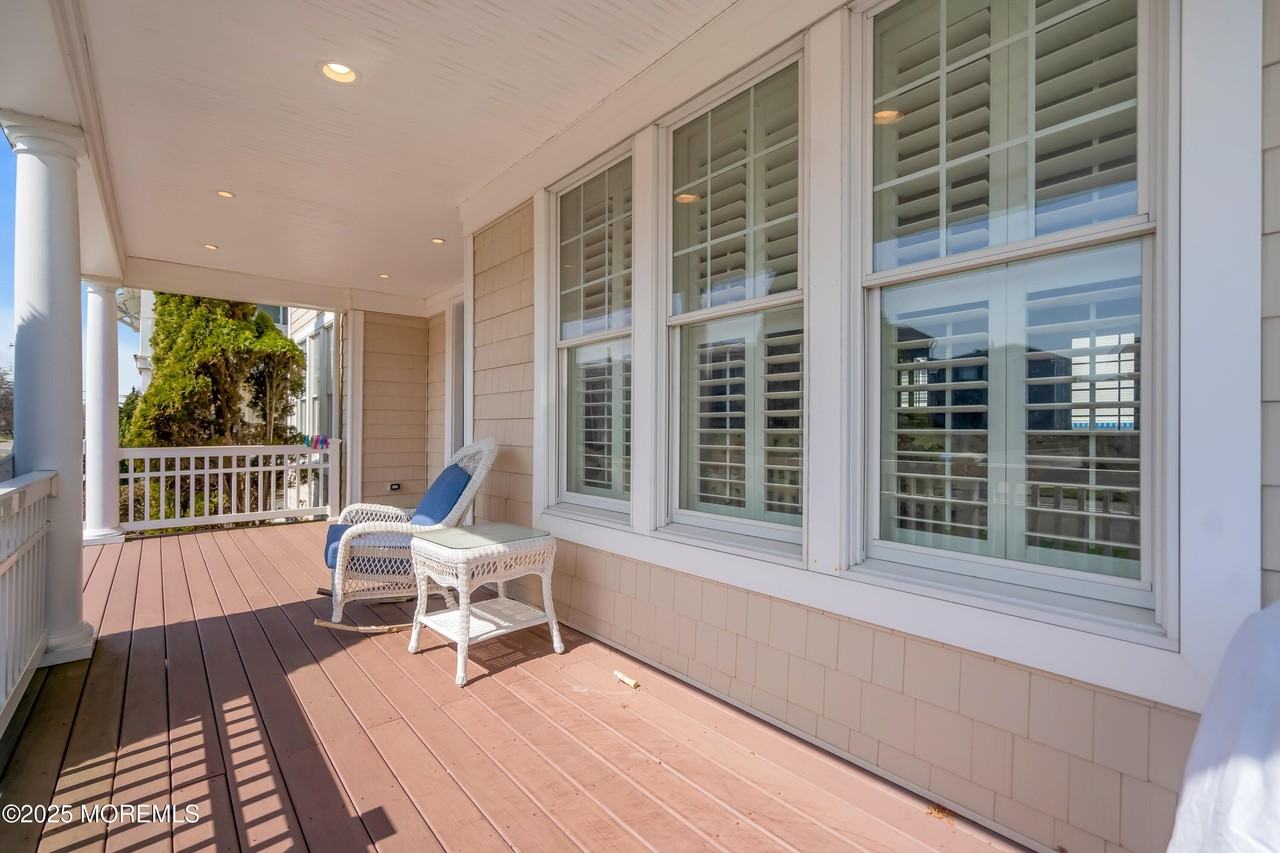 106 2nd Ave - Photo 4 of 42