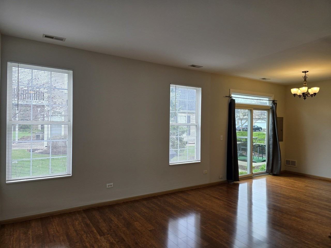 5006 Syracuse Ct - Photo 3 of 16