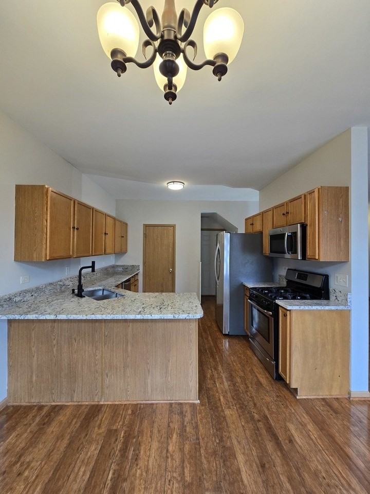 5006 Syracuse Ct - Photo 5 of 16