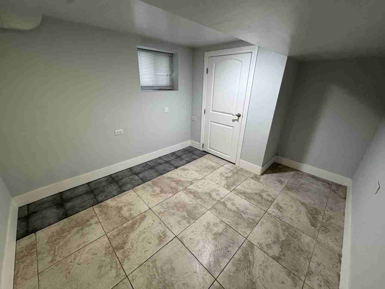 6438 N Fairfield Ave Unit G - Photo 6 of 13