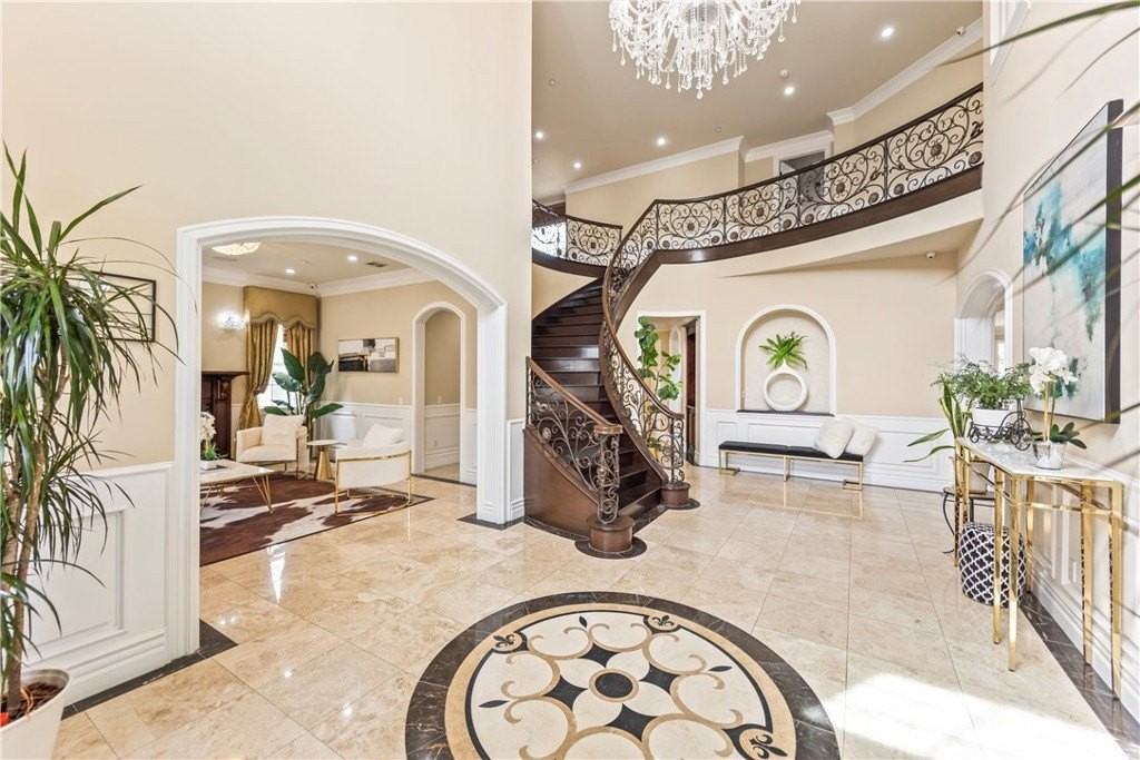 1117 Encanto Dr - Photo 3 of 50