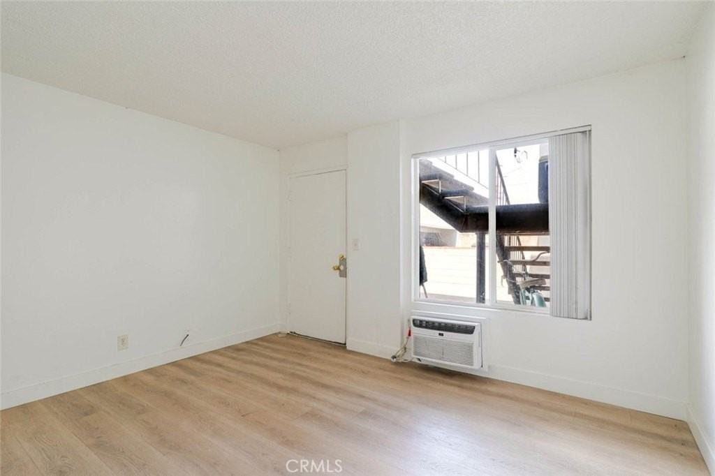 7343 Woodley Ave #3 - Photo 4 of 7