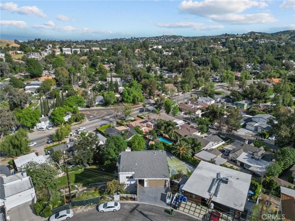 5156 Campo Rd - Photo 5 of 50