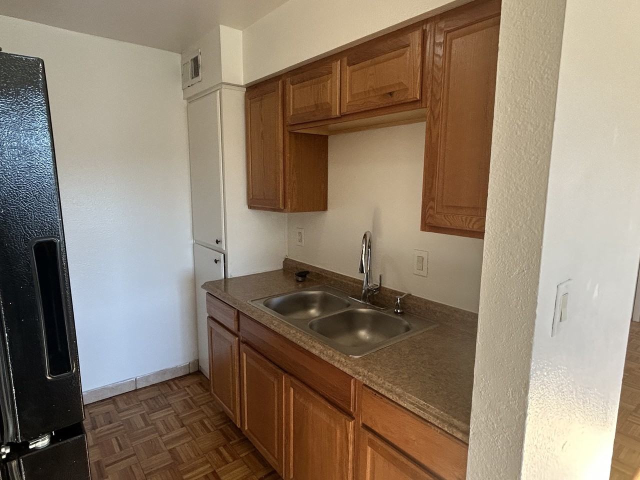 10729 Prospect Ave Ne #C - Photo 5 of 14