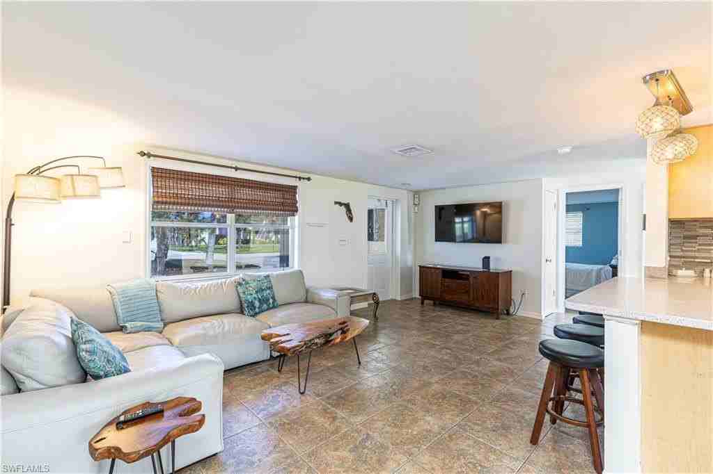 4567 San Antonio Ln - Photo 5 of 33