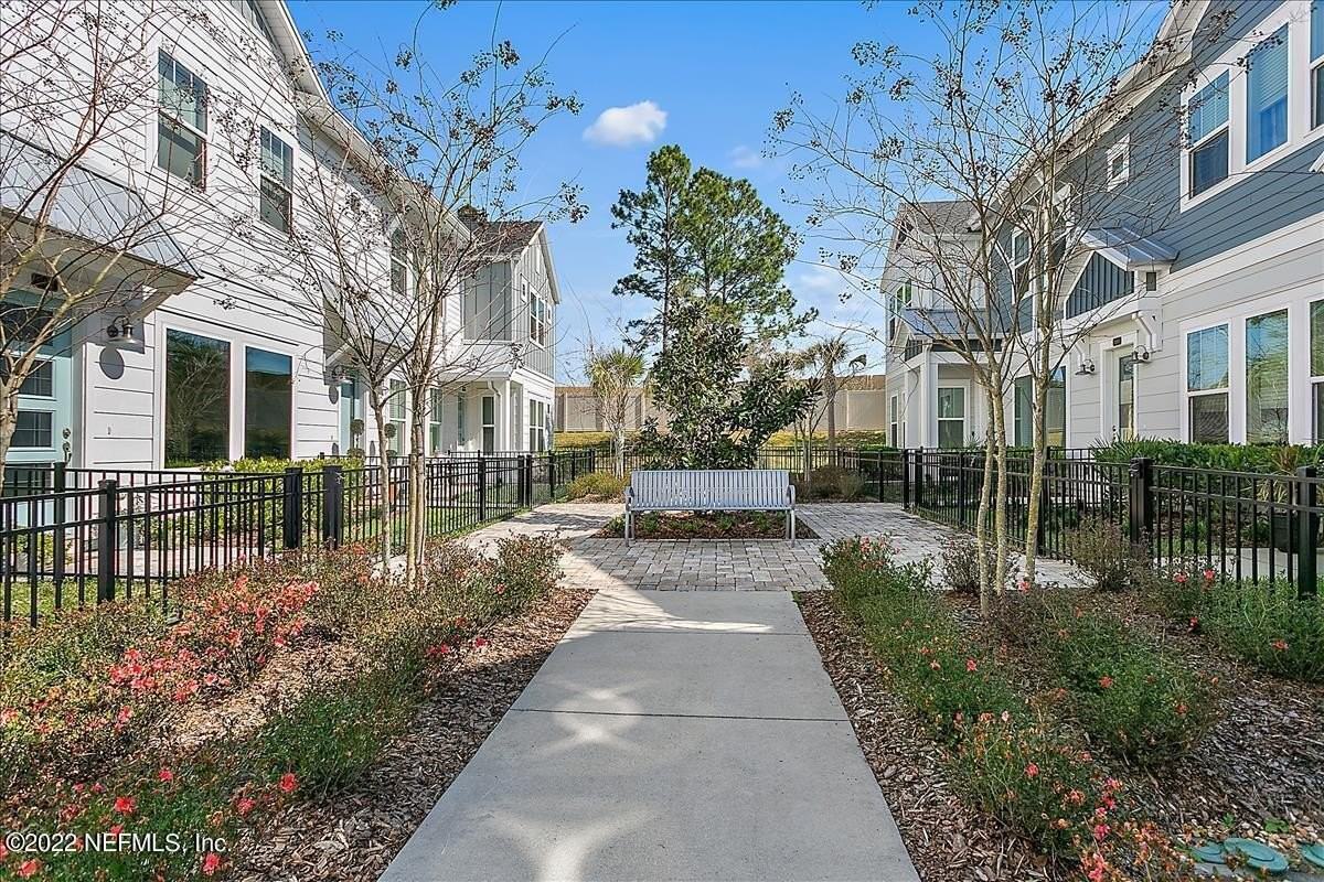 11485 Gully Ct - Photo 2 of 18