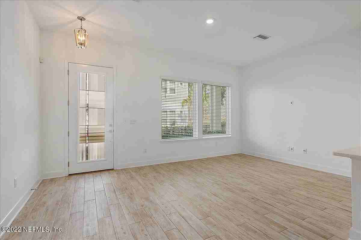 11485 Gully Ct - Photo 4 of 18