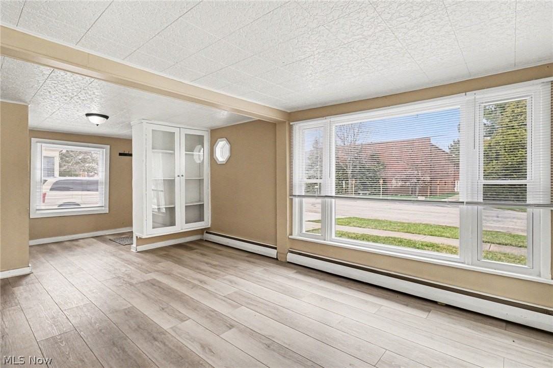 5425 Ohio St - Photo 4 of 23