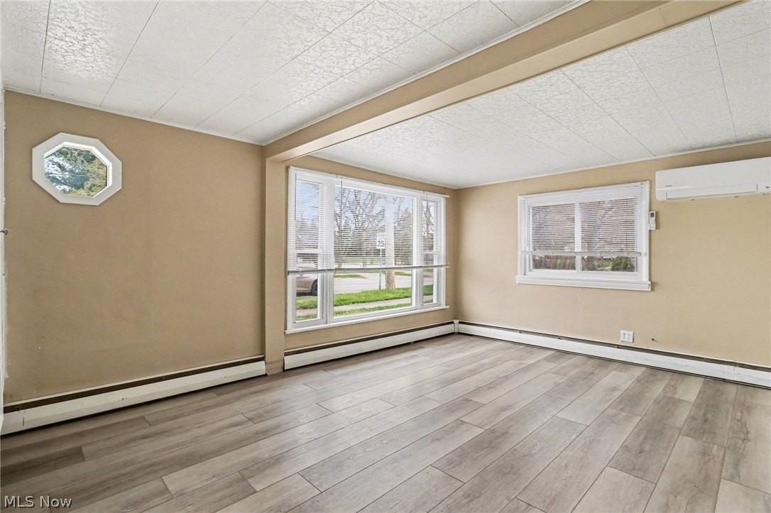 5425 Ohio St - Photo 5 of 23