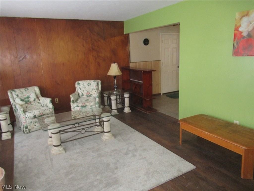 7594 Southland Dr - Photo 4 of 20