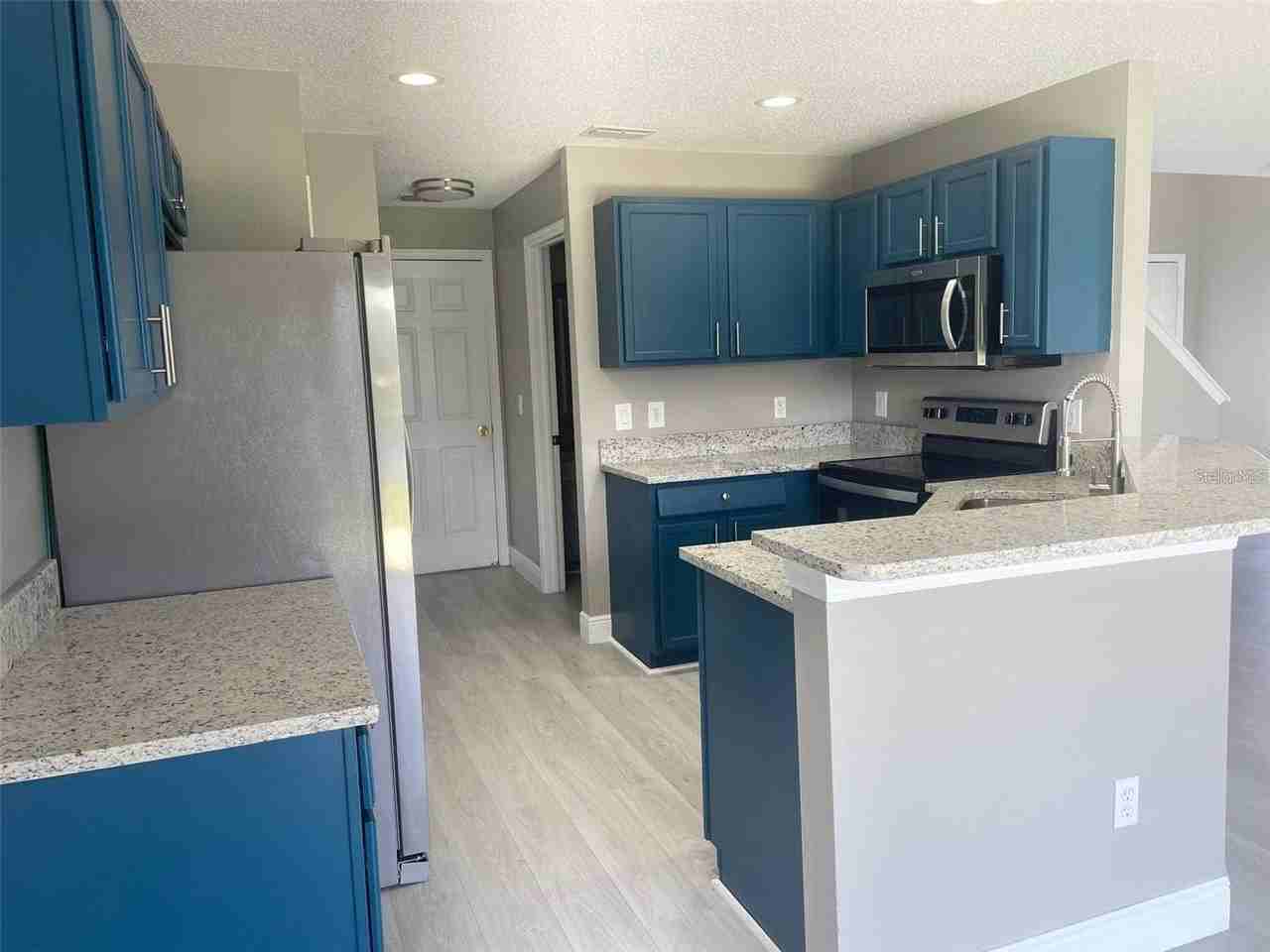 207 Southbridge Cir - Photo 3 of 28