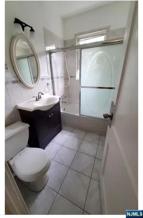 255 W Englewood Ave - Photo 3 of 10