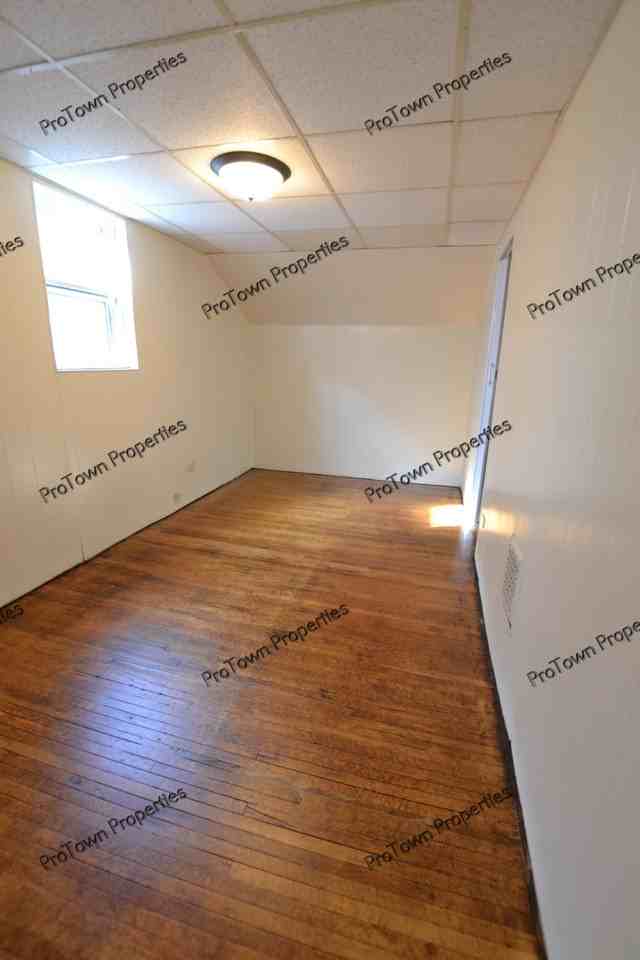 215 North Broadway Street #1S - Photo 6 of 7