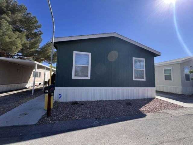 825 N Lamb Blvd #32