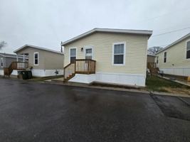 featured image of 198 Bluejay Ln #198