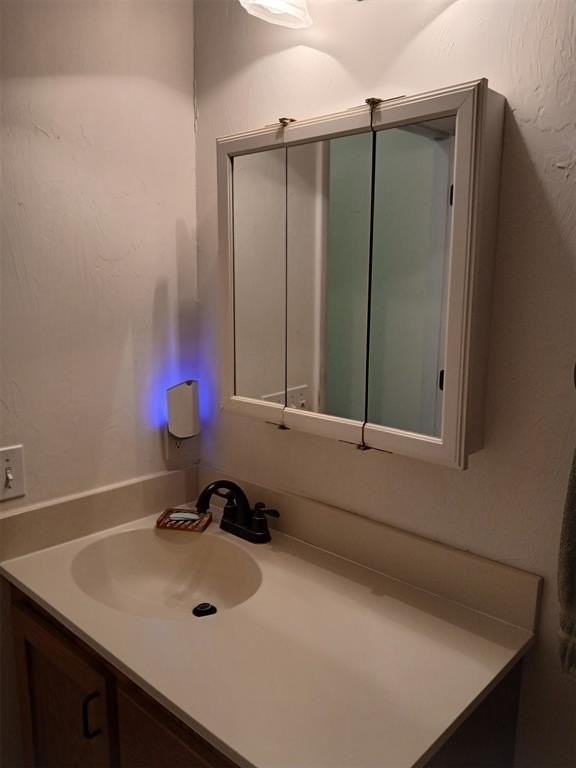 6719 Nw 37th St - Photo 5 of 9