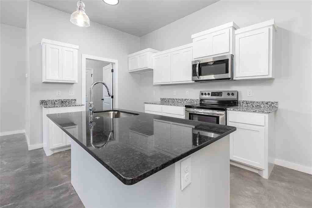 2337 Sw 90th Pl - Photo 3 of 19