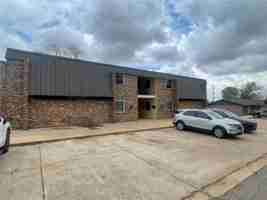 featured image of 716 N Elm St