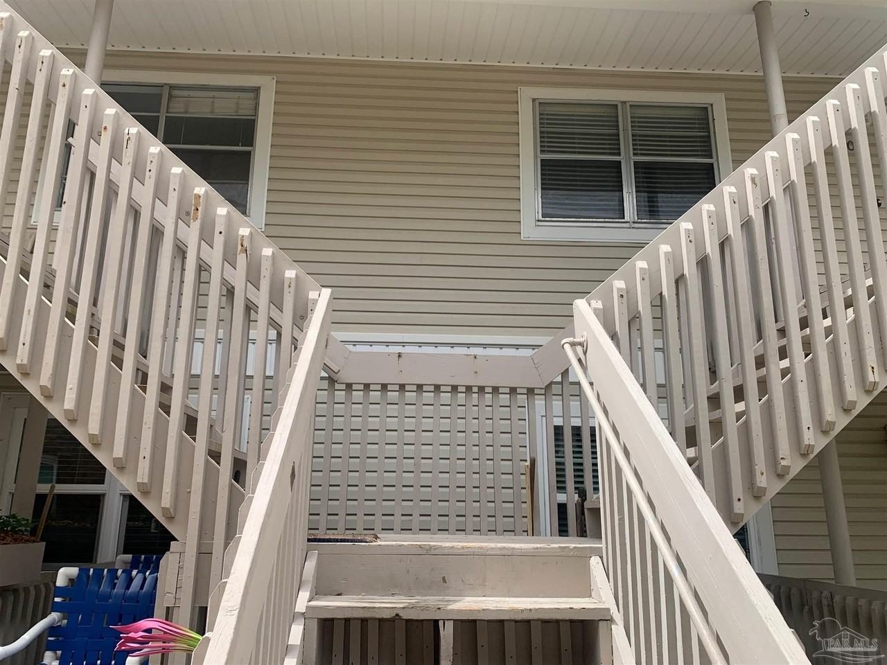 1200 Shoreline Dr Apt 402 - Photo 3 of 12