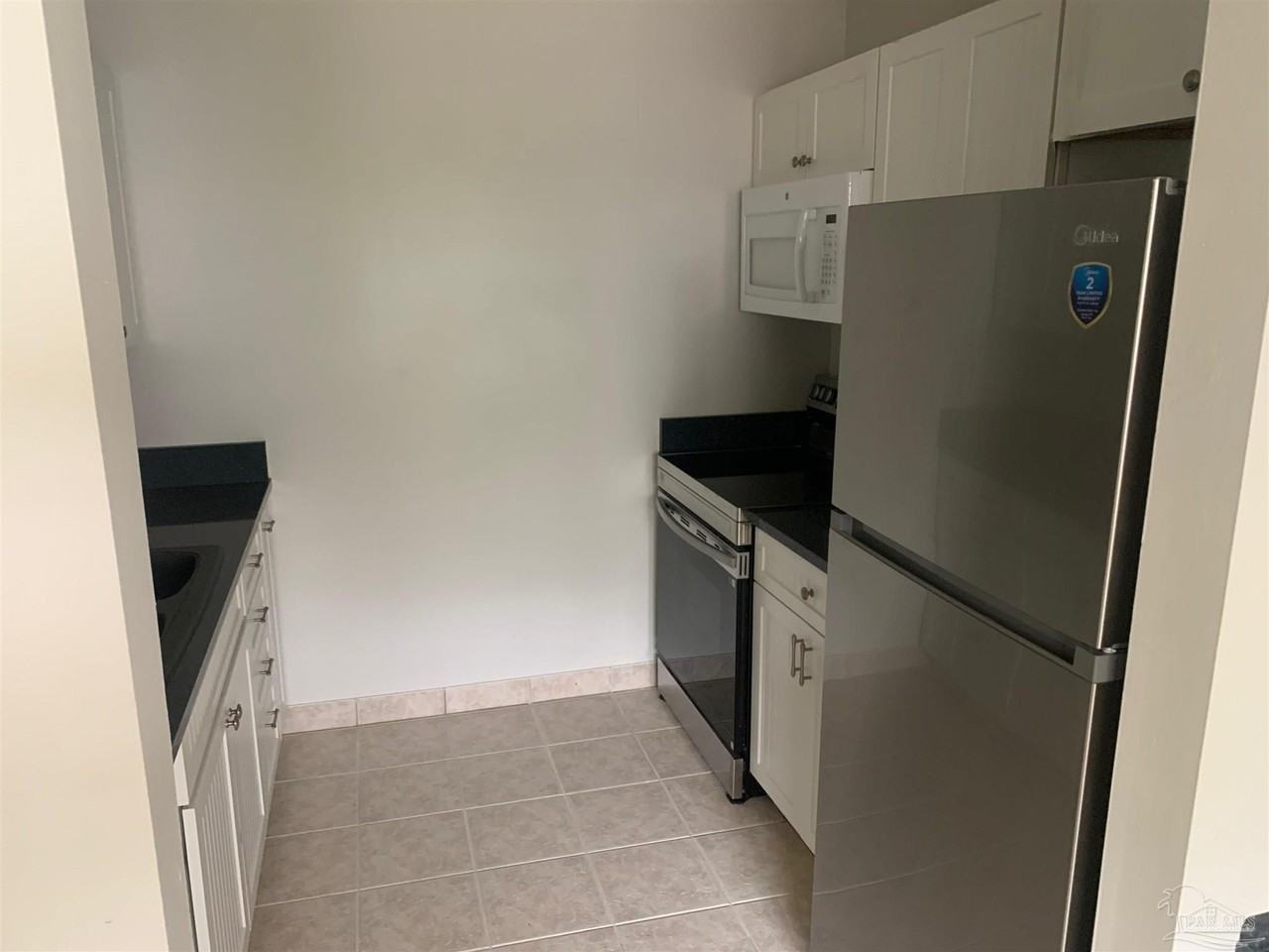 1200 Shoreline Dr Apt 402 - Photo 6 of 12