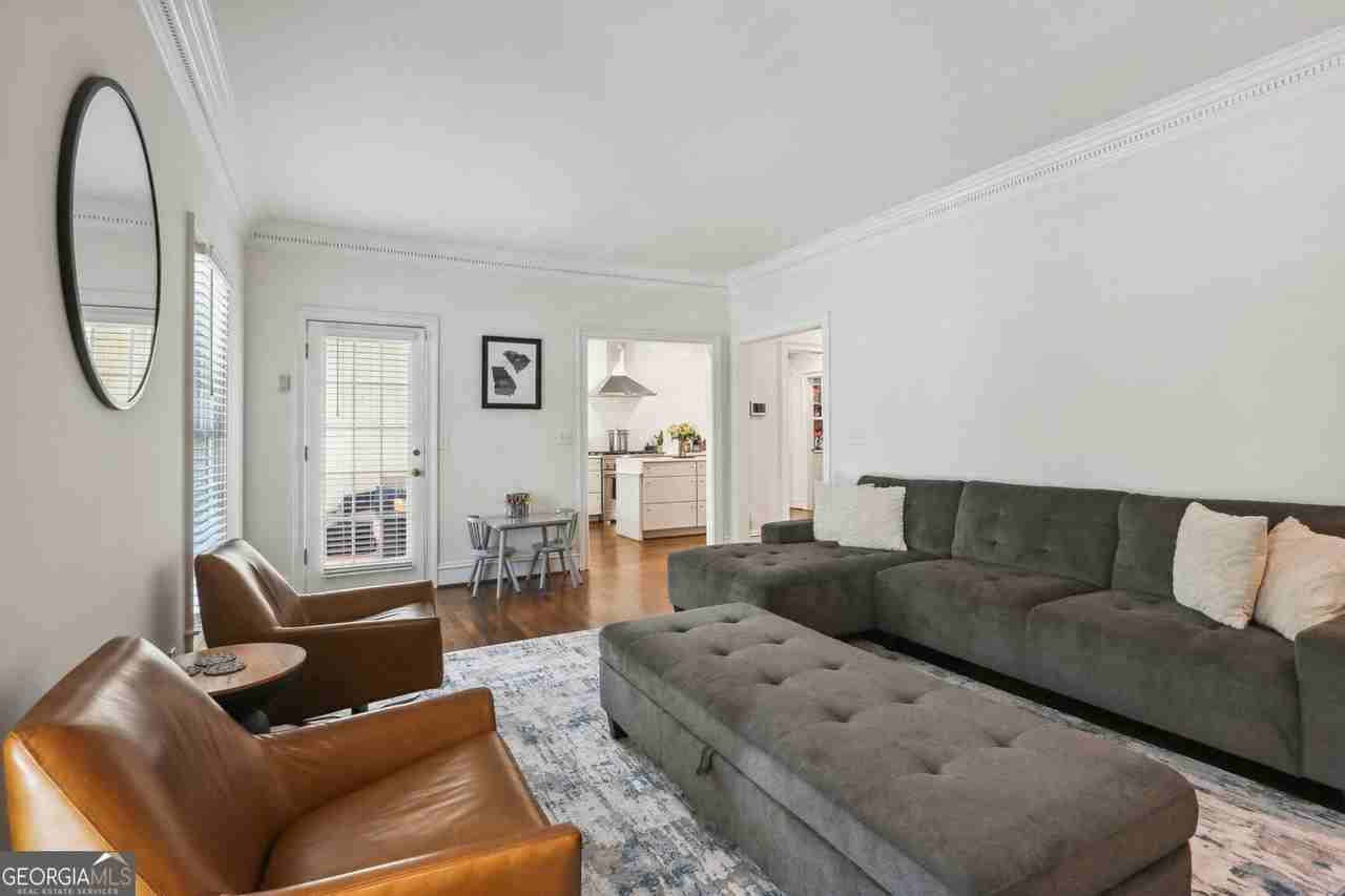 5684 River Oaks Pl - Photo 4 of 19