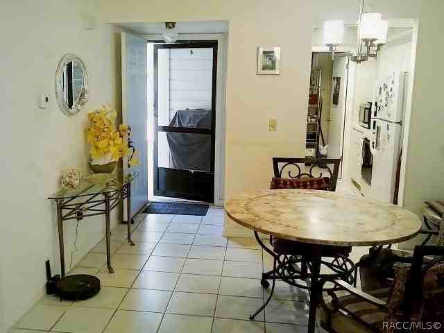 760 E Gilchrist Ct #3A - Photo 5 of 26