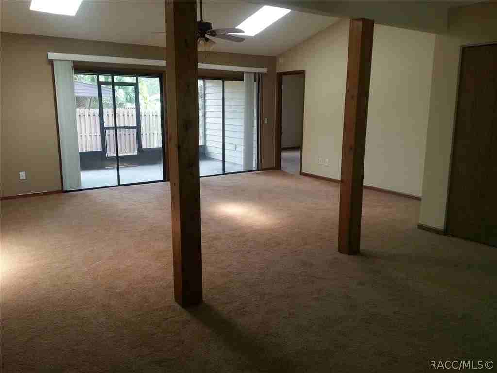 210 Talmage Ave - Photo 4 of 28