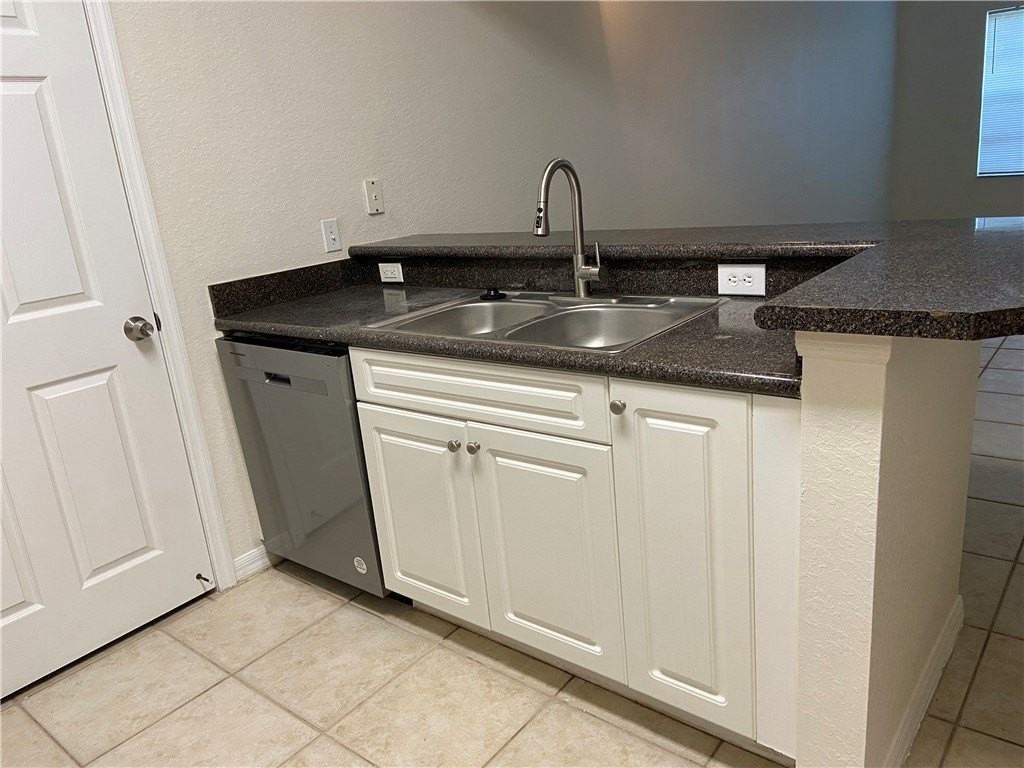 2312 57th Cir Unit 2312 - Photo 7 of 14