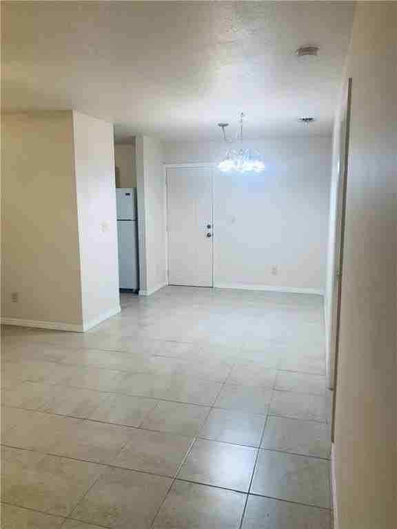 186 Empress Ave Apt B - Photo 3 of 14